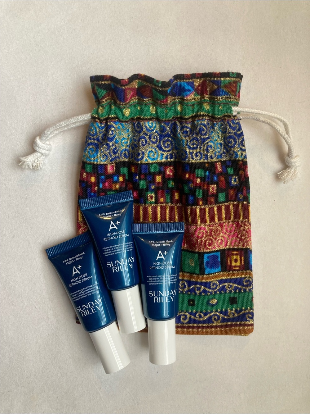 4 Pcs - Sunday Riley Mini Bundle with Patterned Drawstring Pouch
